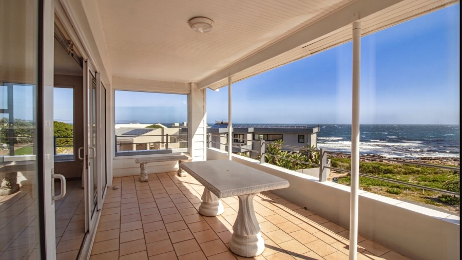 To Let 5 Bedroom Property for Rent in Vermont Western Cape